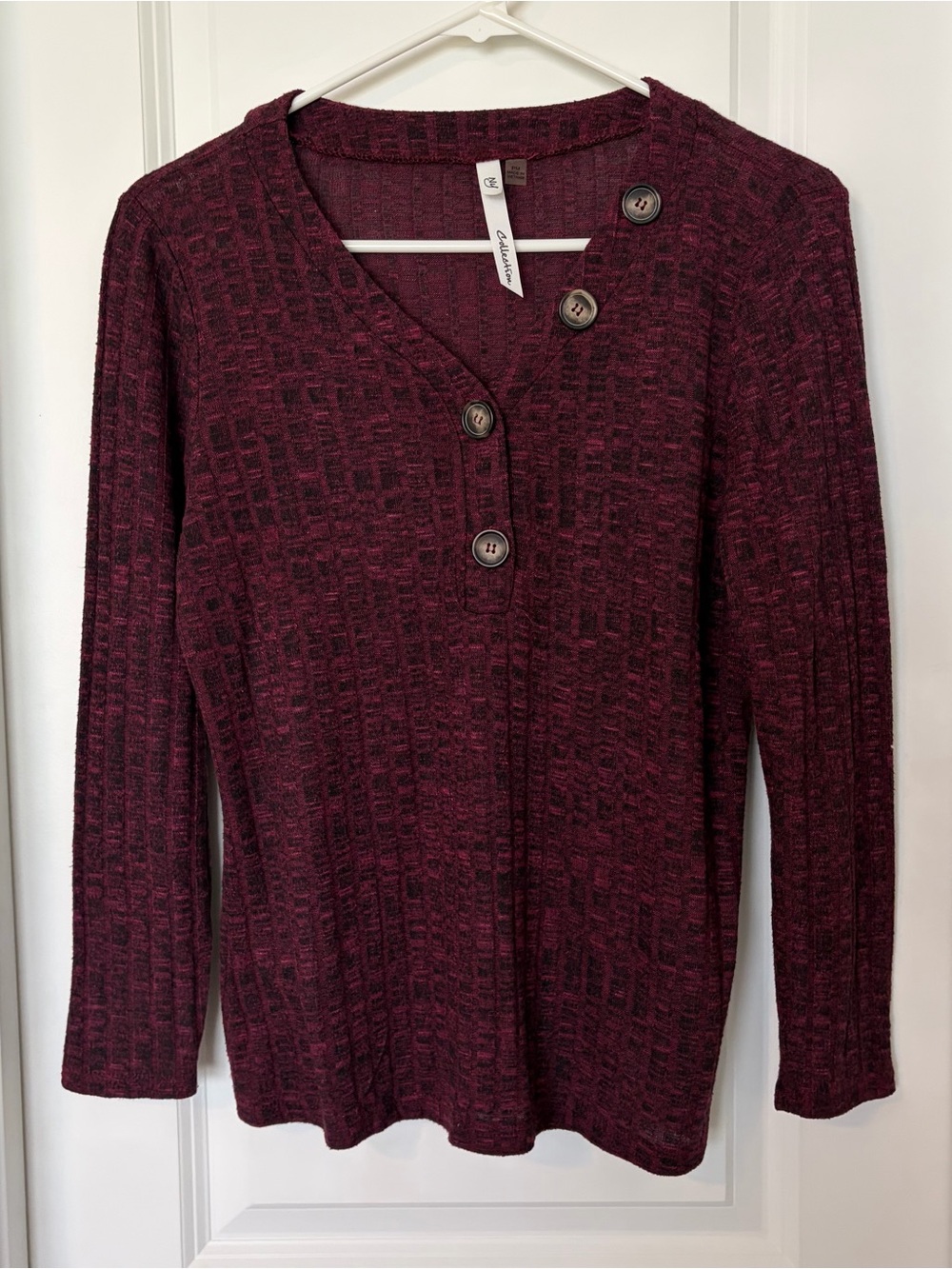 NY Collection Plum Knit V-Neck Sweater
Size PM
